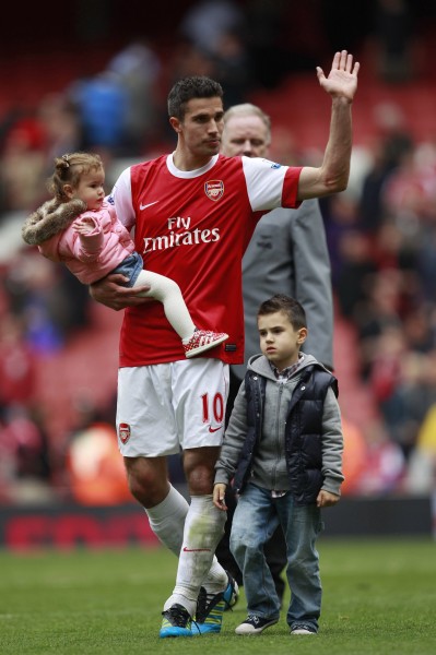 蒯纪闻与刘诚宇在中超努力证明自己，蒯纪闻目标进球，刘诚宇盼夺冠后再留洋。