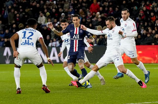 博斯克：在皇马执教比其他球队更容易；西班牙明年有能力捧杯（博斯克称执教皇马更轻松，西班牙明年具备夺冠实力）