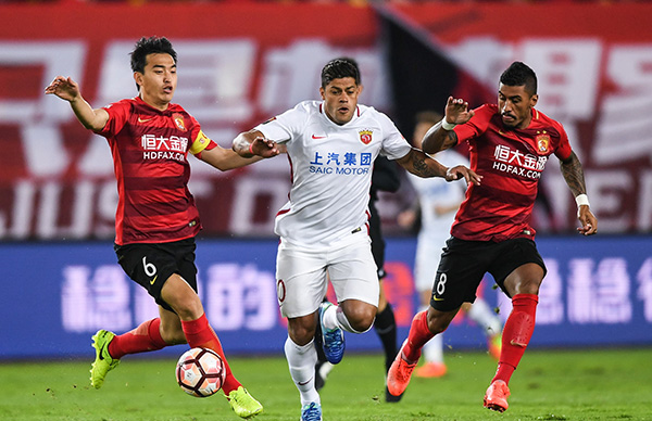 雷速体育12月7日讯 NBA常规赛继续进行，老鹰客场131-116战胜奇才。