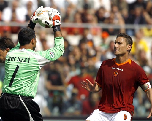 曼晚：罗德里出战成疑，斯通斯有望本轮对阵森林回归（曼晚：罗德里出场存疑，斯通斯或在本轮战森林复出）