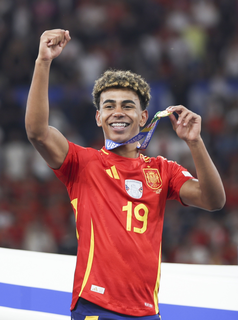 8-0横扫韩国，“动漫组合”险中取胜，国乒收获混团世界杯5连胜