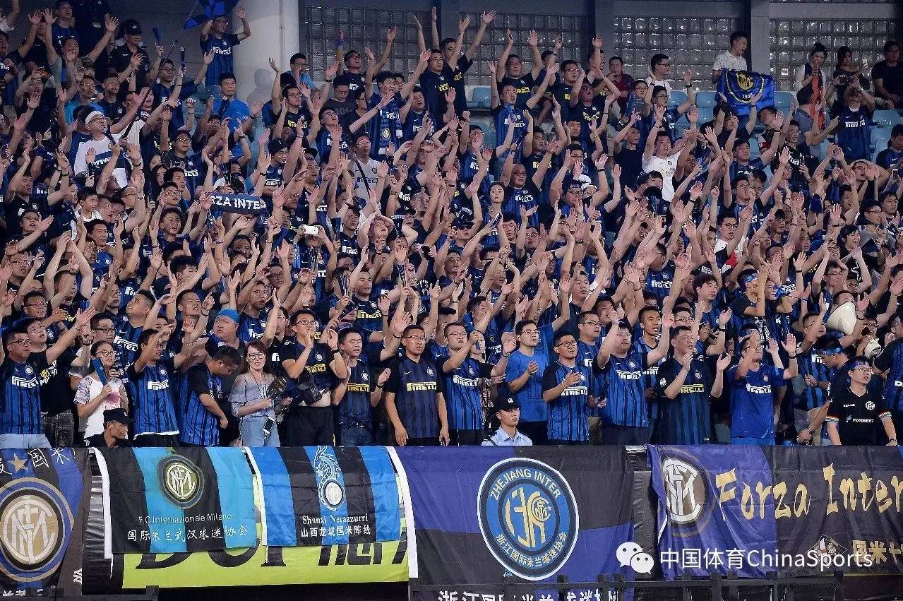 博洛尼亚官方：贝尔纳代斯基接受锁骨手术，将缺席6周时间（博洛尼亚官宣：贝尔纳代斯基完成锁骨手术，预计缺阵6周）