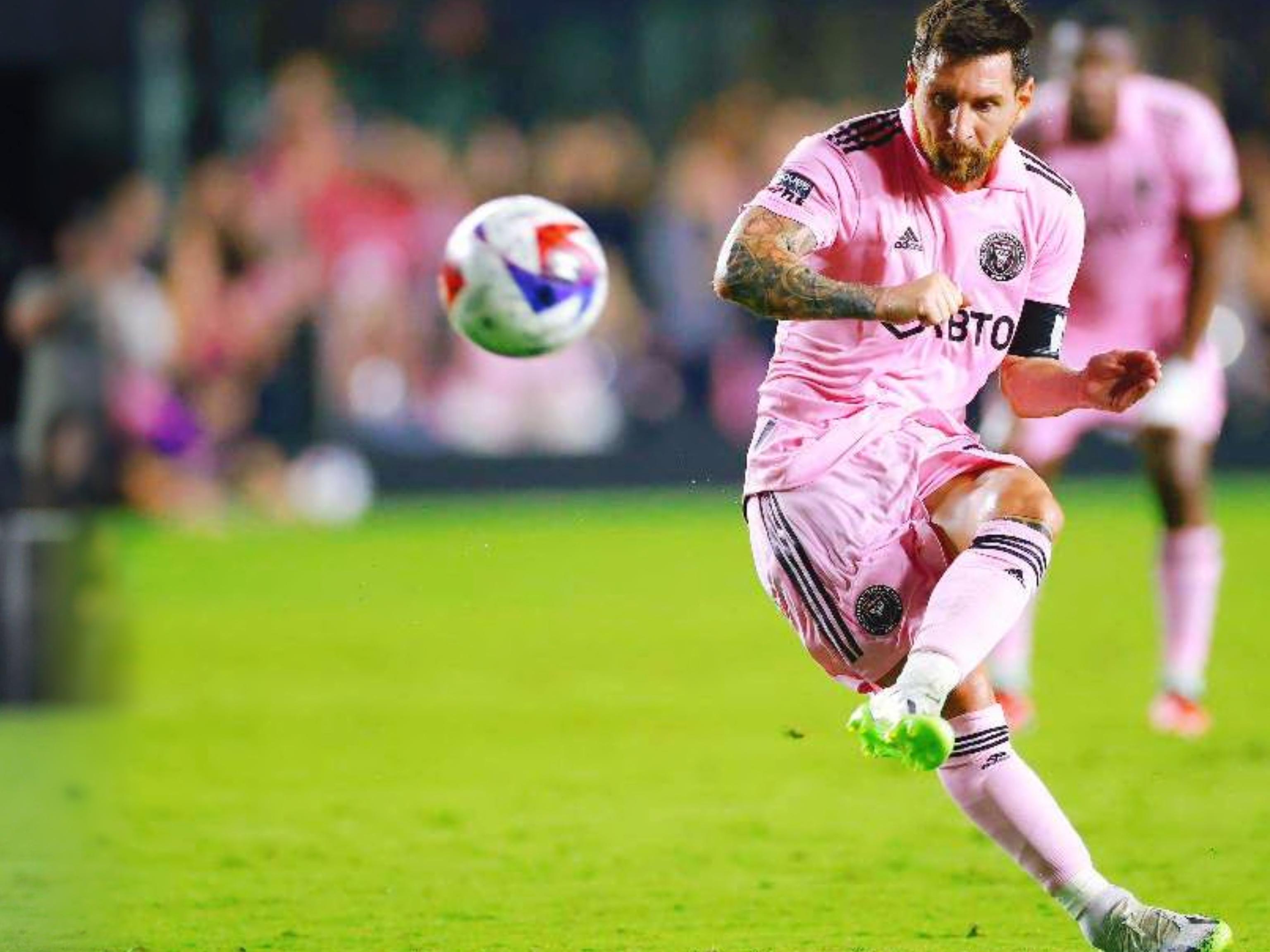 奥纳纳已有10次失误导致丢球 德赫亚12年17次（奥纳纳失误致丢球达10次，德赫亚12年合计17次）