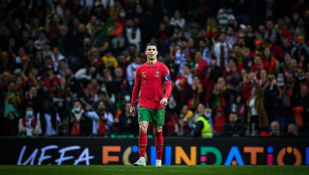 萨拉赫利物浦生涯对阵10支球队进球上双，成队史第二人