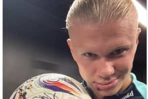 西班牙人上轮客场1-0击败塞尔塔，斩获赛季7连胜，暂列西甲第6，距离降级区仅12分。（西班牙人上轮客场1-0力克塞尔塔，豪取赛季七连胜，暂居西甲第六，距降级区仅12分）