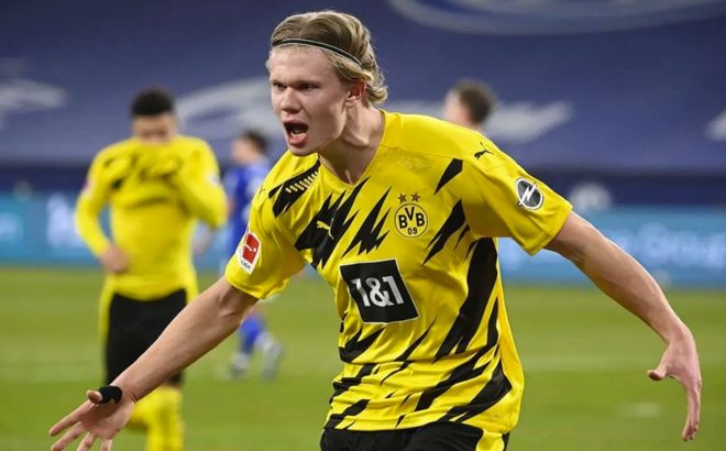 海纳：没注意到针对赫内斯的横幅；拜仁的章程比50+1严格